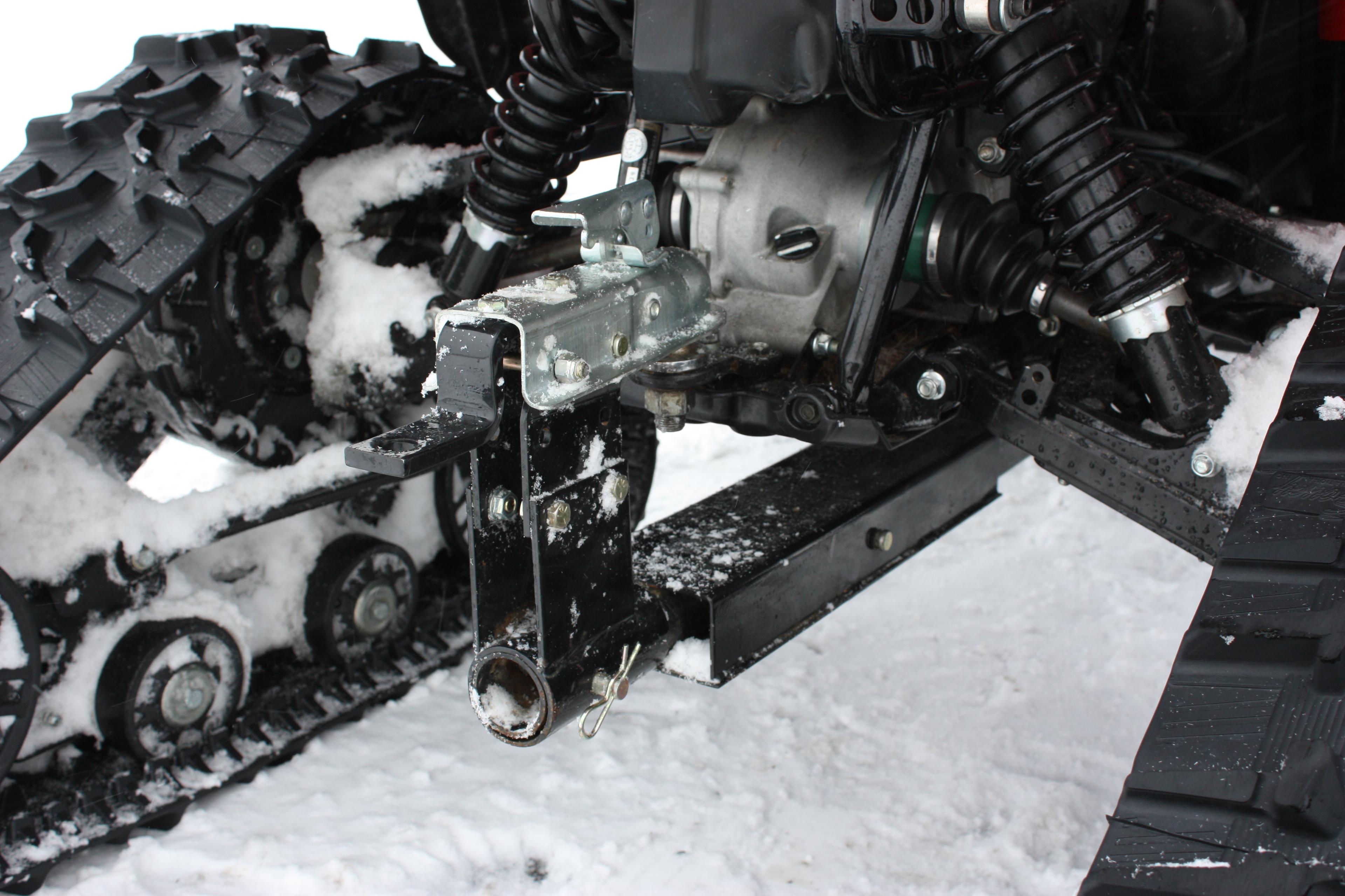 Snow blower hitch