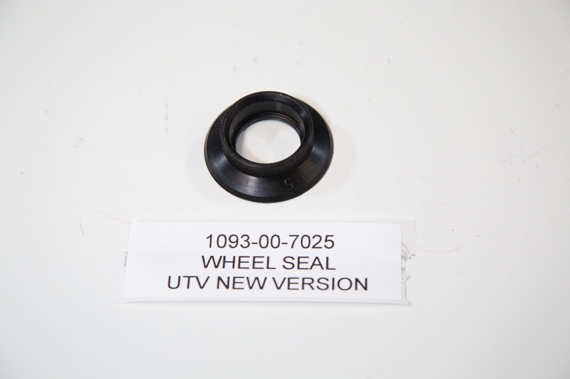 UTV WHEEL SEAL 4